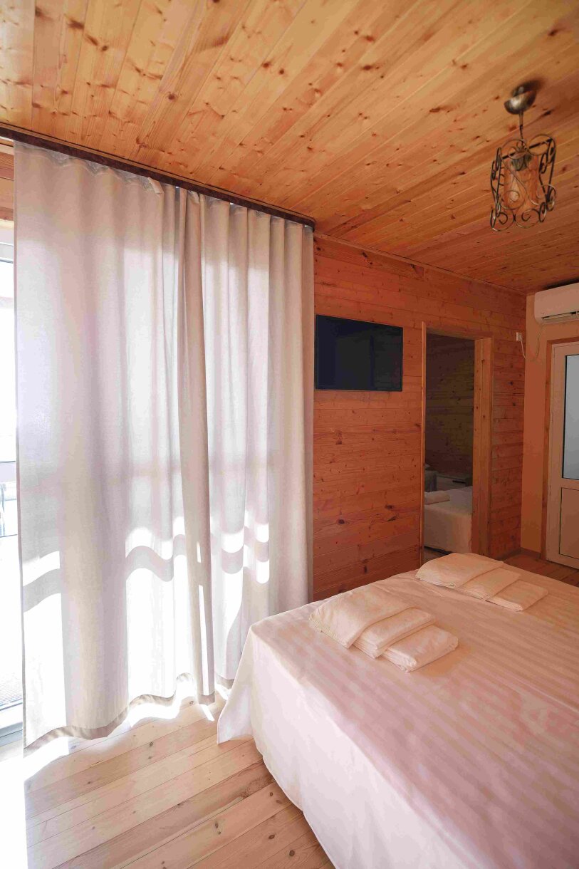 room_02_8